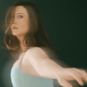 Lauren Minear Confronts Emotional Distance on Driving Alternative Single&nbsp;“Ghost”